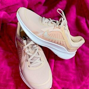 Women’s Nike Quest 5 Running Shoes